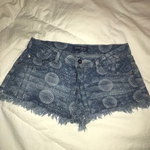 Low-Rise Patterned Jean Shorts